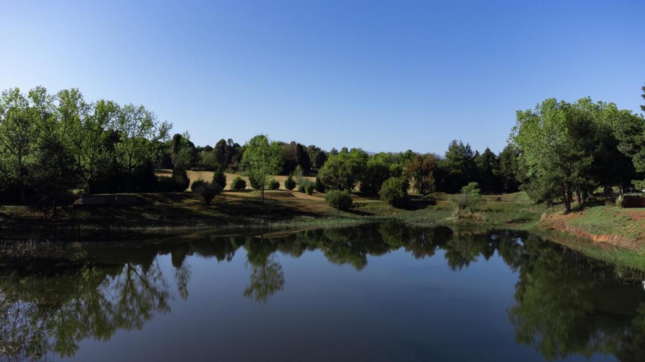 Gooderson Monks Cowl Golf Resort Champagne Valley Extérieur photo